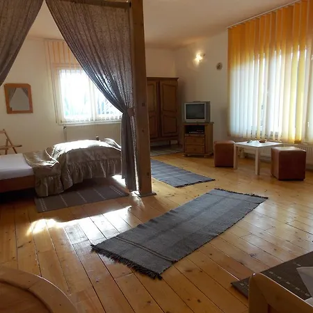 Konukevi Casa Fortyogo *